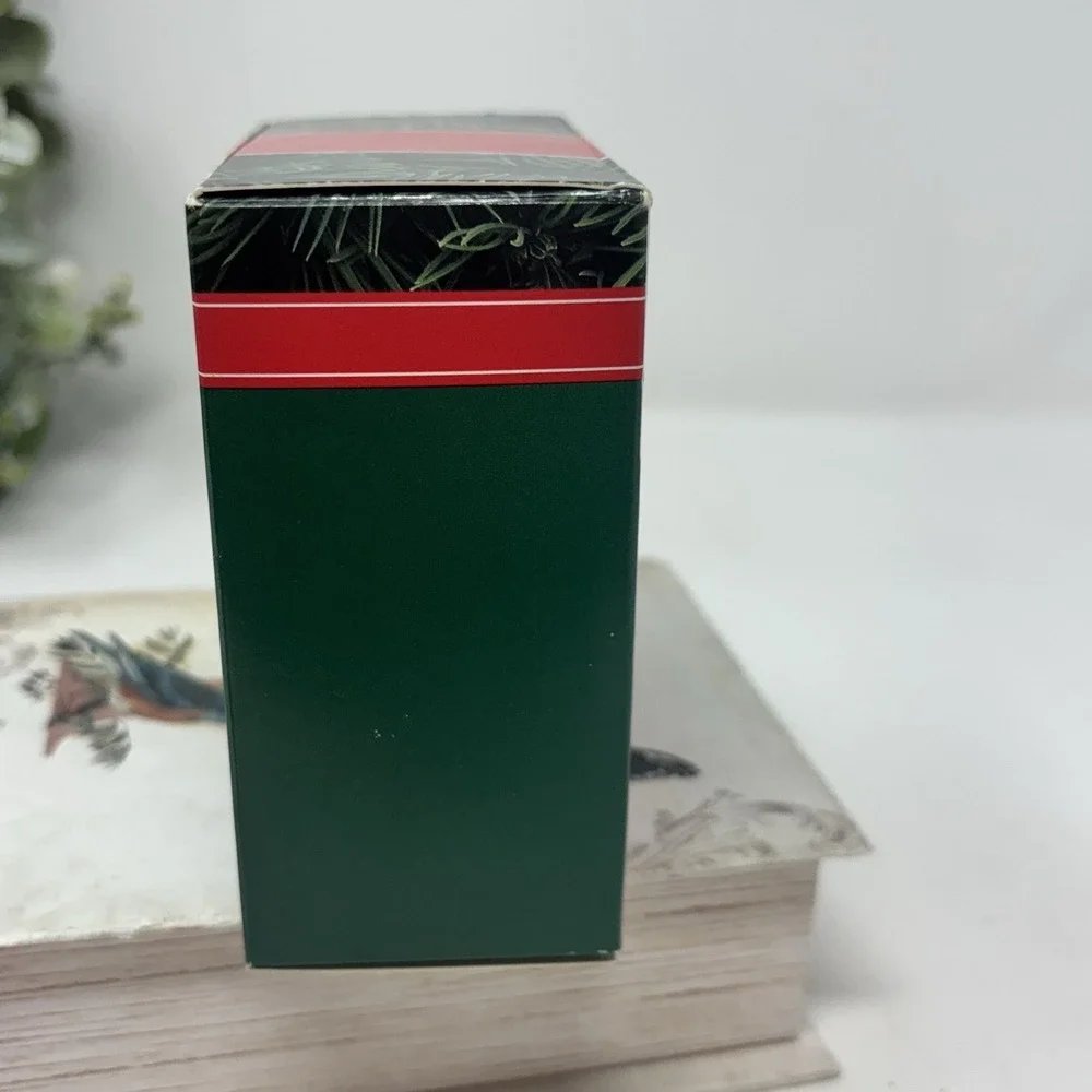 Hallmark Keepsake ornament 1992 Crayola Crayon Bright Blazing Colors Dalmatian 4